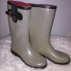Rainboots